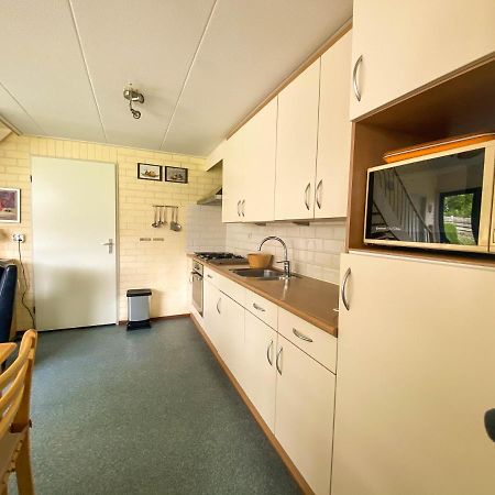 Hello Zeeland - Vakantiehuis Duinroos 181 Breskens Bagian luar foto