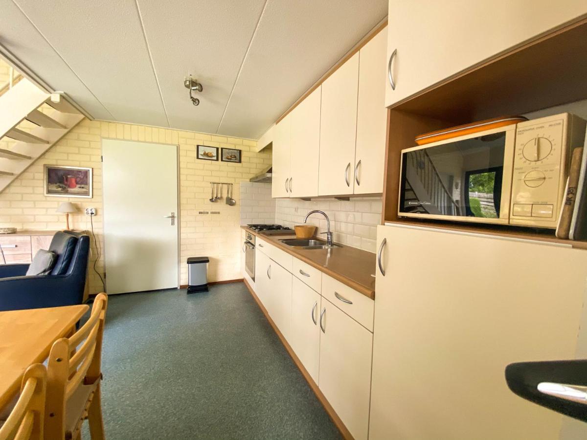 Hello Zeeland - Vakantiehuis Duinroos 181 Breskens Bagian luar foto